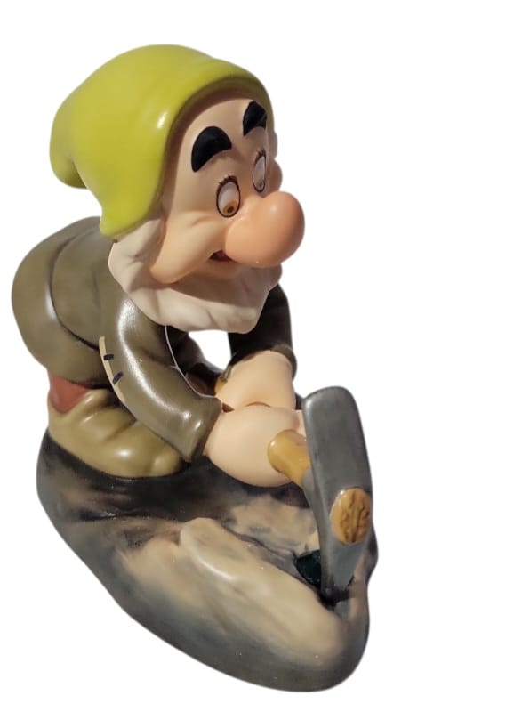 Sneeze - Snow White and the Seven Dwarfs