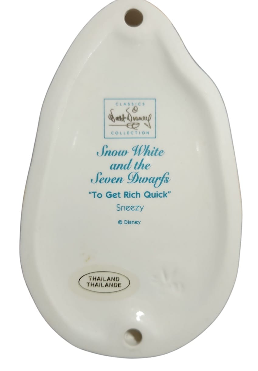 Sneeze - Snow White and the Seven Dwarfs